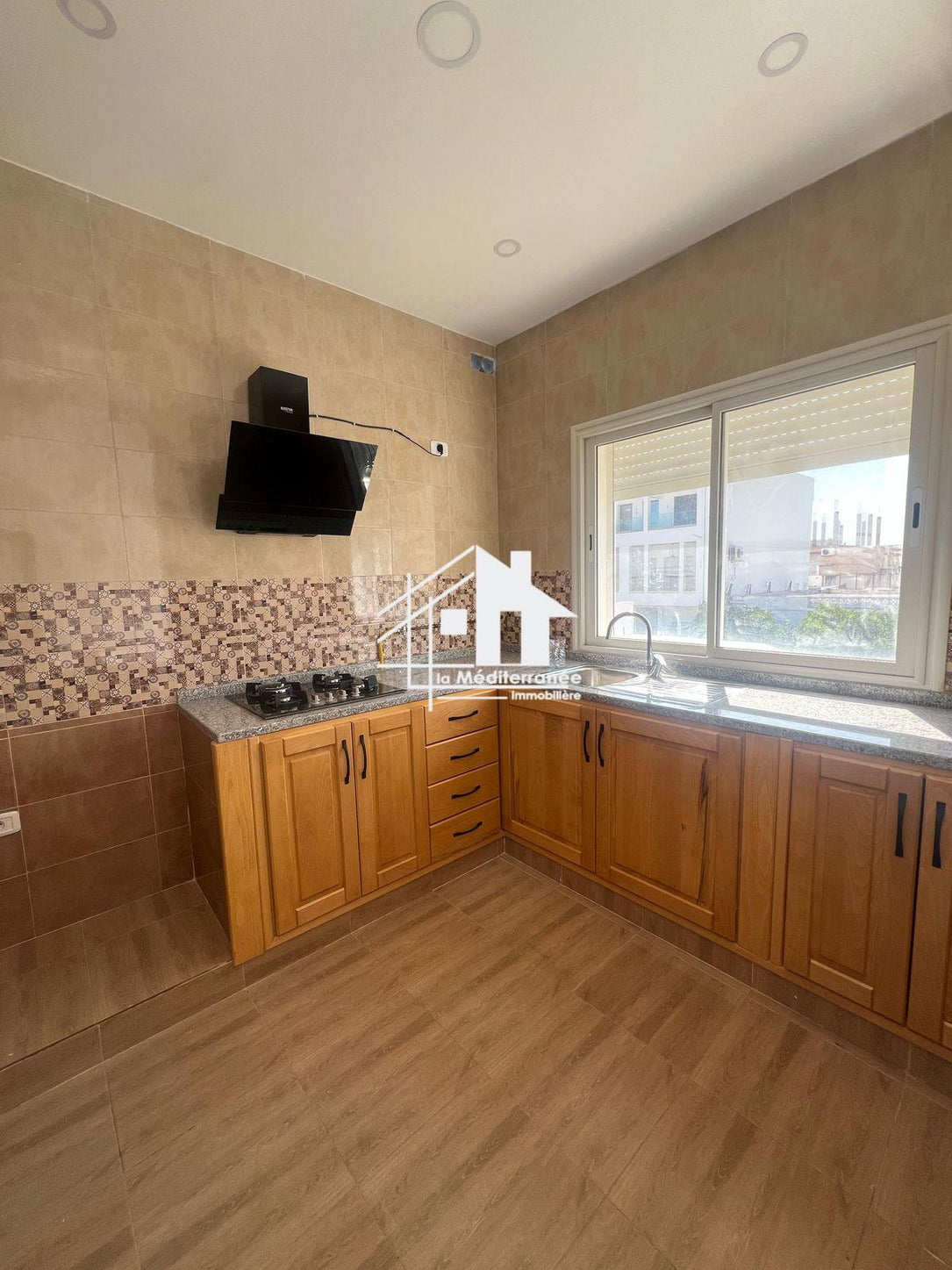 A louer appartement S+2 jamais habité au Bardo prés de stade