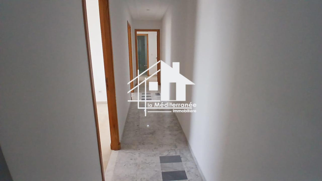Un appartement S+3 à Jardin de Carthage