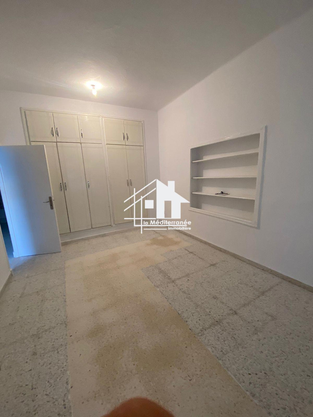 a louer rez de chaussée s+3 au bardo