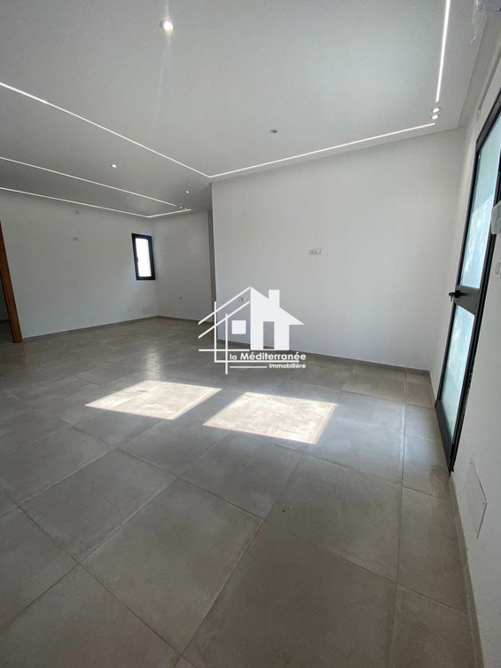 À louer étage de villa s3 jamais habité au bardo