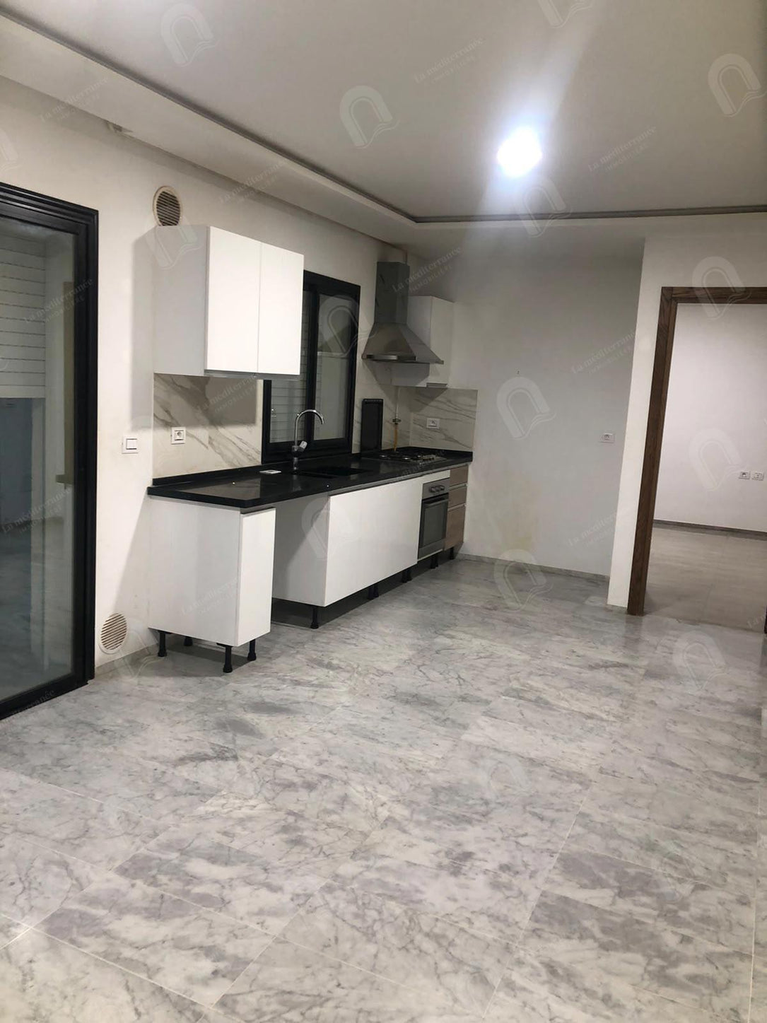 A louer un appartement s+1 à Manzah 9c