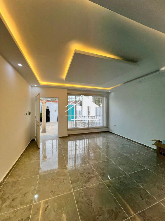 A louer étage de villa S+2 à la Soukra