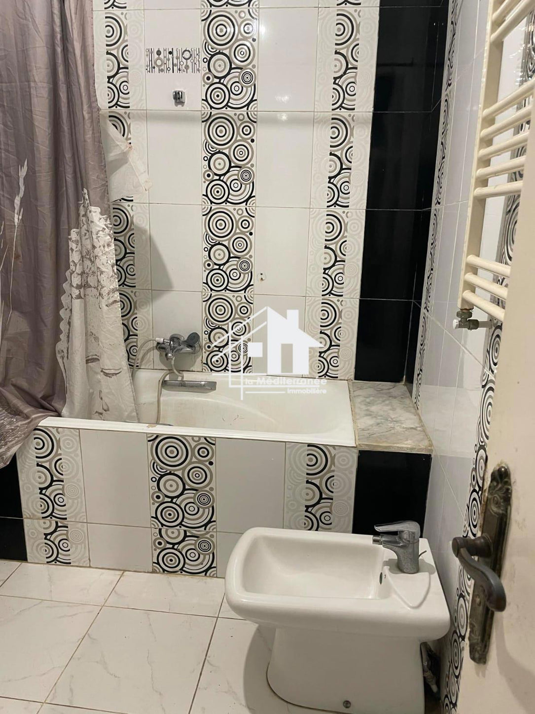 A louer étage de villa s2 meublé à menzah 8