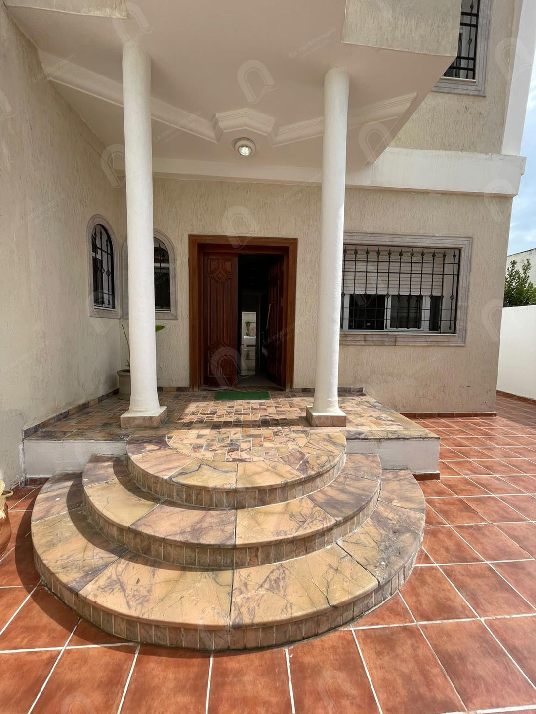 A vendre une superbe villa au bardo