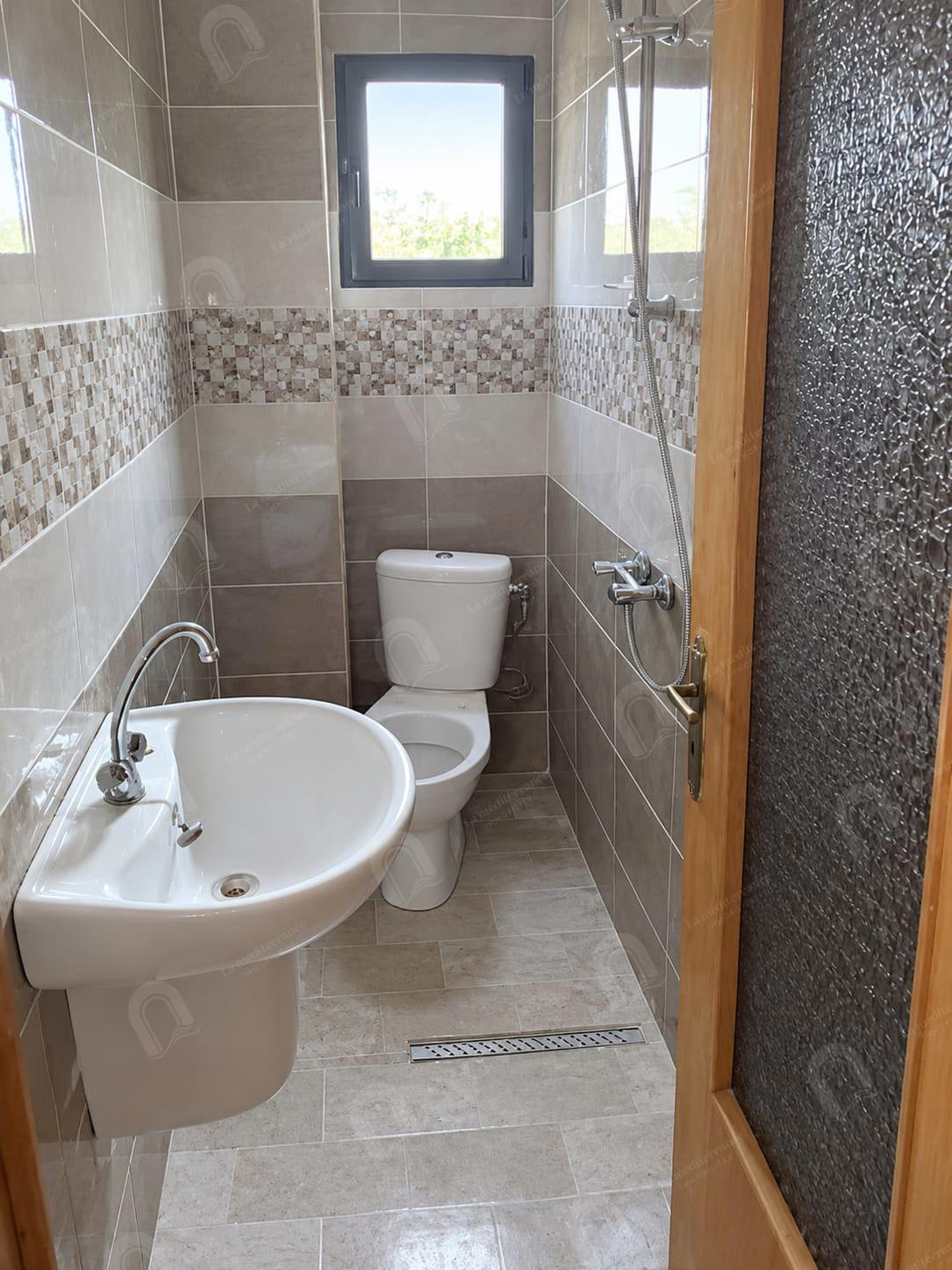 A louer un appartement S+1 au 1er étage