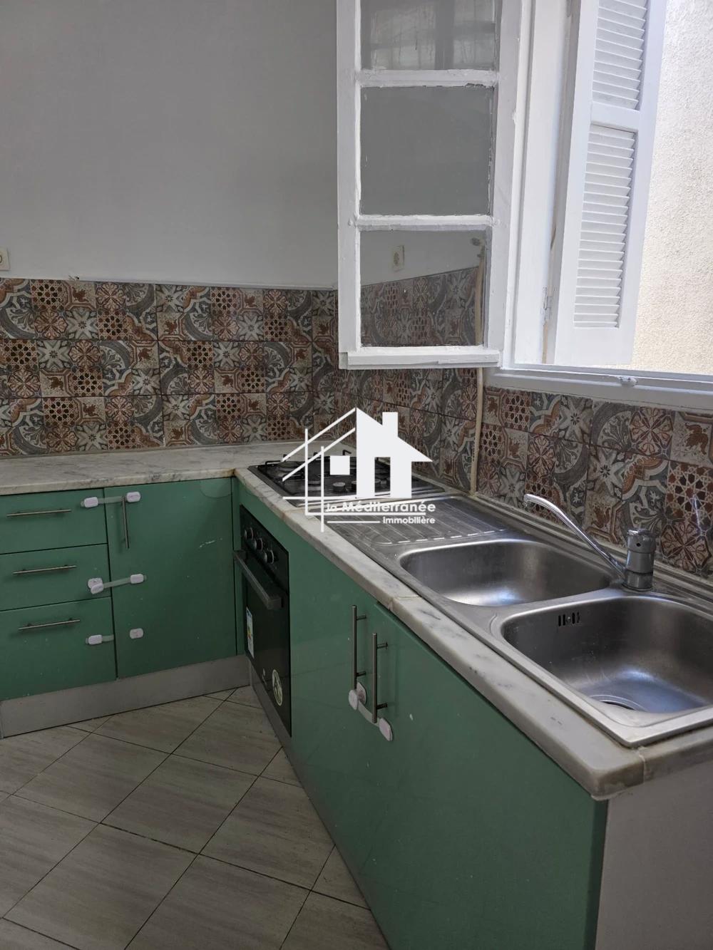 A louer étage de villa S+2 au bardo