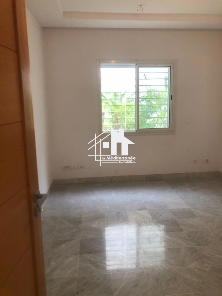 a louer un appartement s+1 a jardin d el manzah2