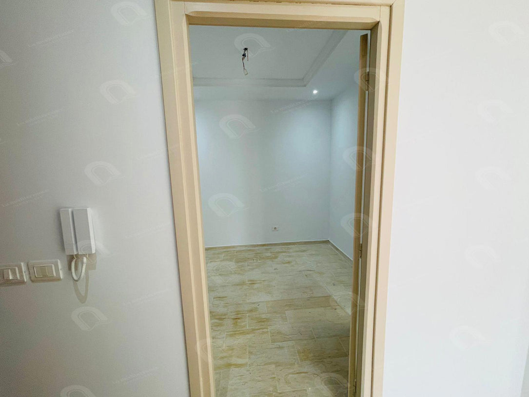 À louer – Bureaux H+2 et H+3 à Ain Zaghouan