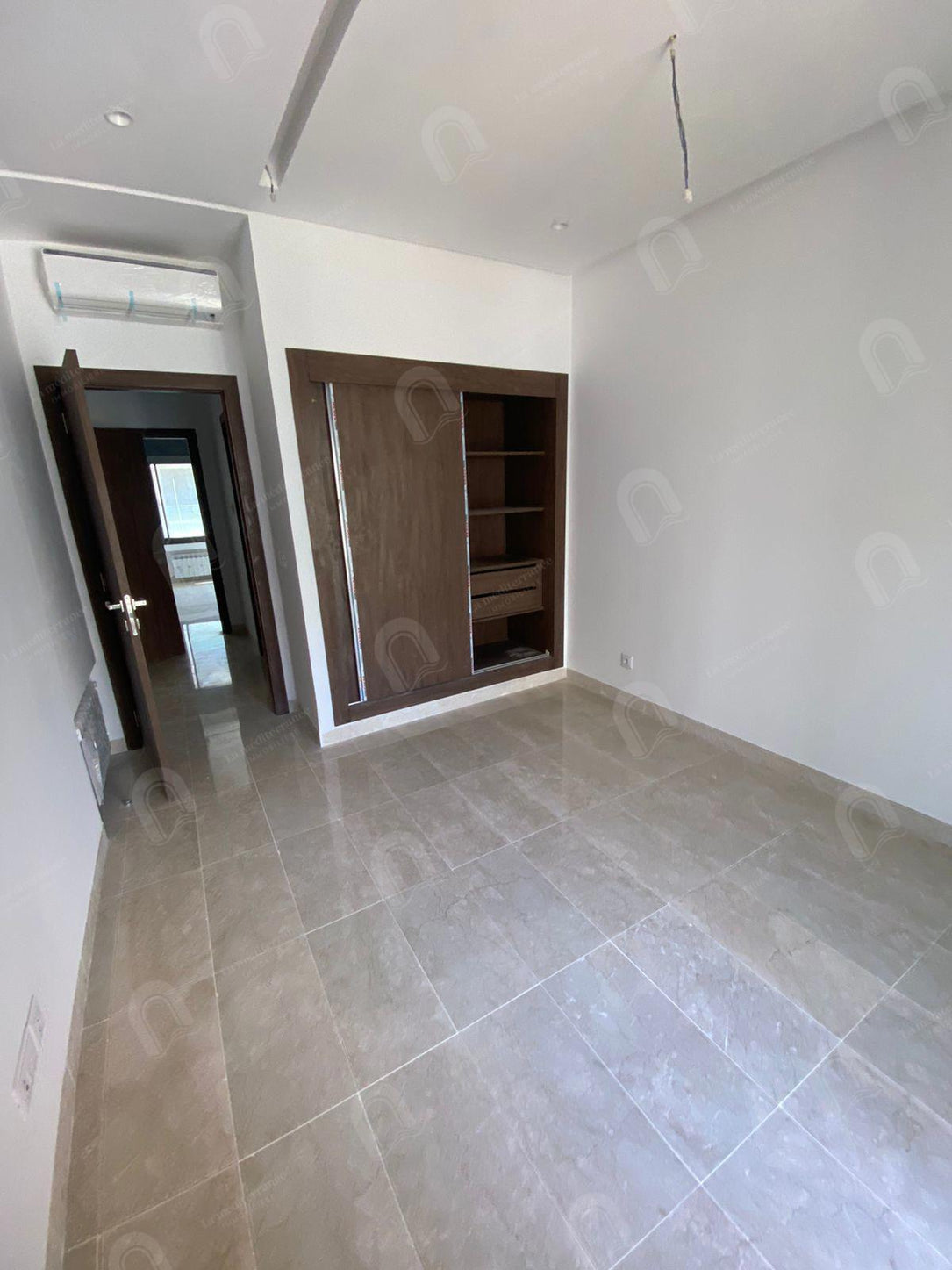 étage de villa  S+3 aux jardins de carthage