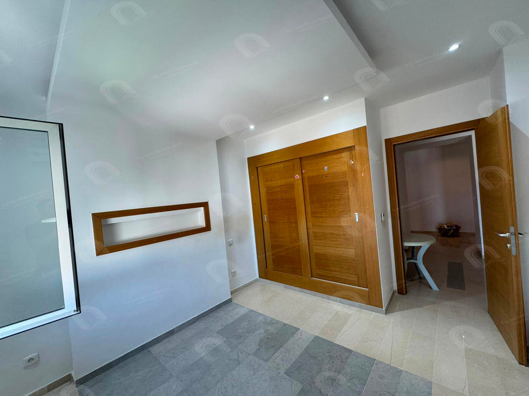 À louer Spacieux appartement S+3 à la soukra