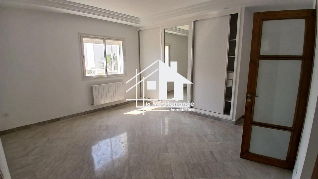 Un étage de villa à louer a la Marsa