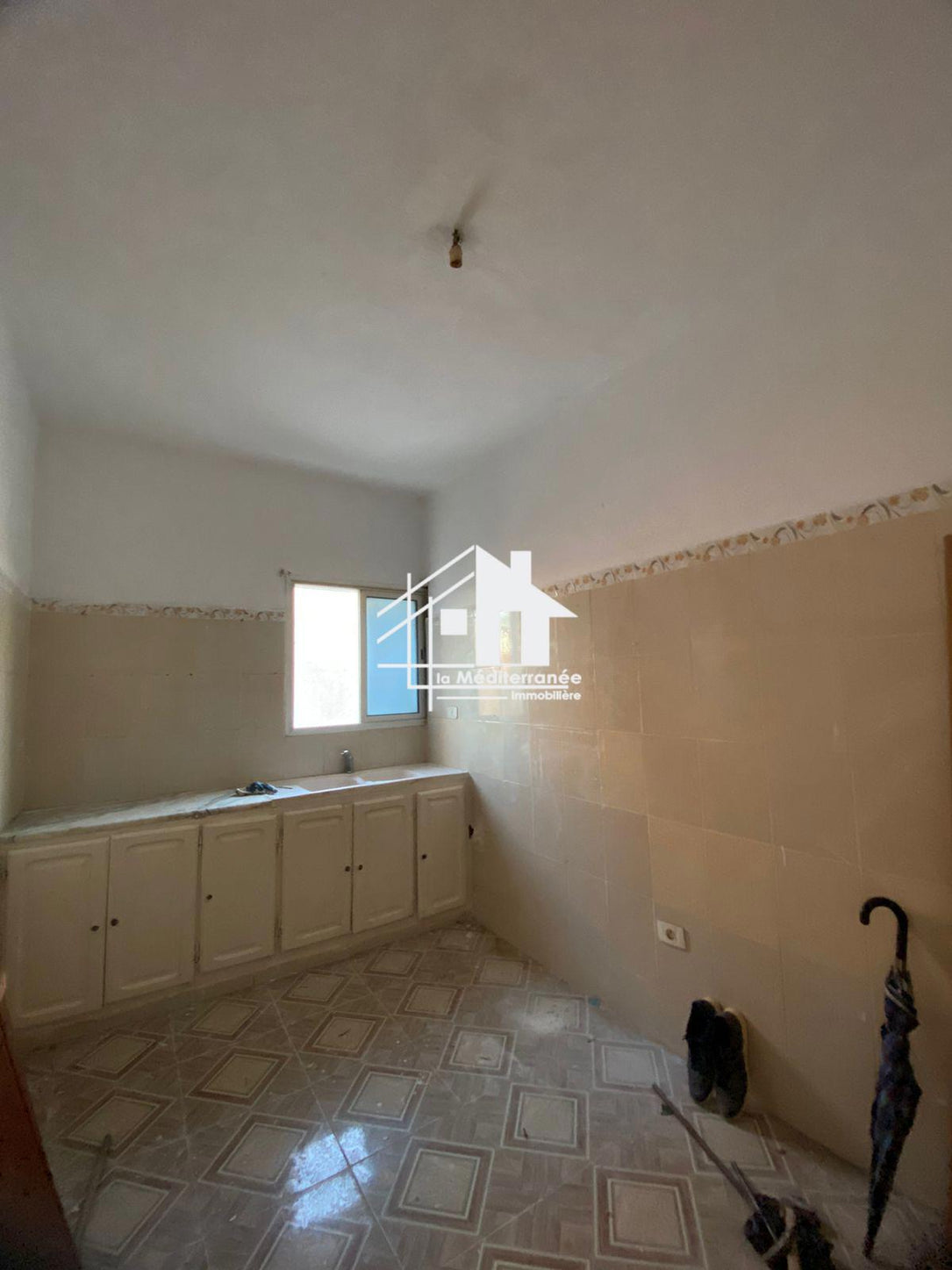 A louer un étage de villa S+3 au bardo cité Saada