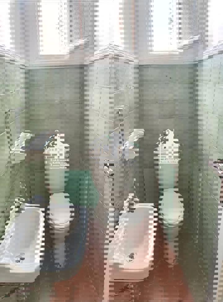 A louer un étage de villa S+3 au Bardo