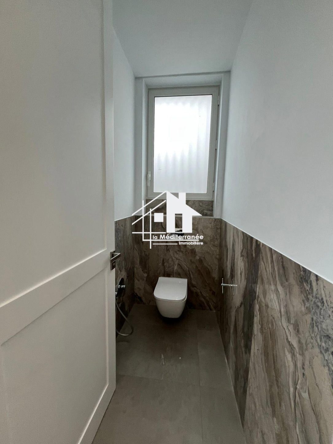 A louer une villa s+4 à Gammarth