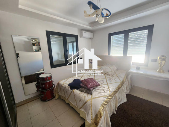 A louer une villa S+4 à la Marsa les pins