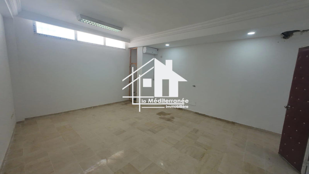 A louer un bureau H+2 RDC au Bardo