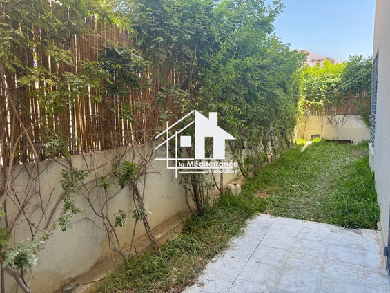 Un magnifique Duplex S+3 meublé  à Jardins de Carthage
