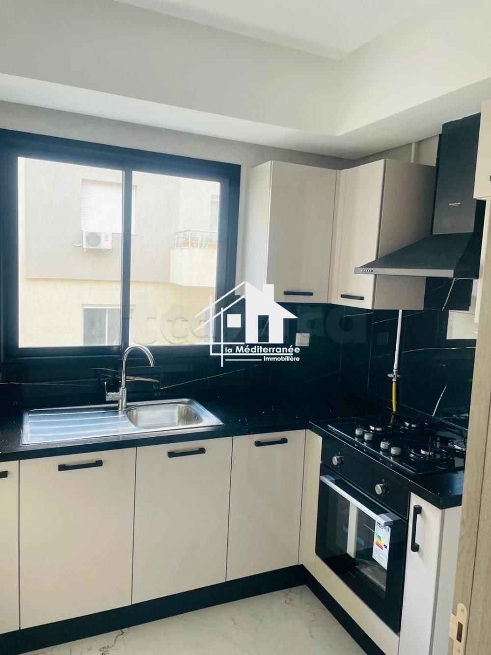 A louer appartement s1 neuf à Ennasr