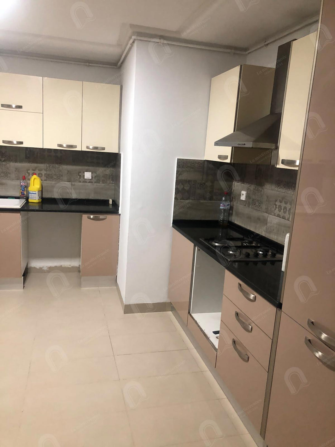 A louer un appartement s+2 à jardin d'el menzah 2