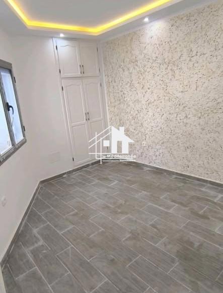 A louer étage de villa S+2 à Hedi Chaker bardo