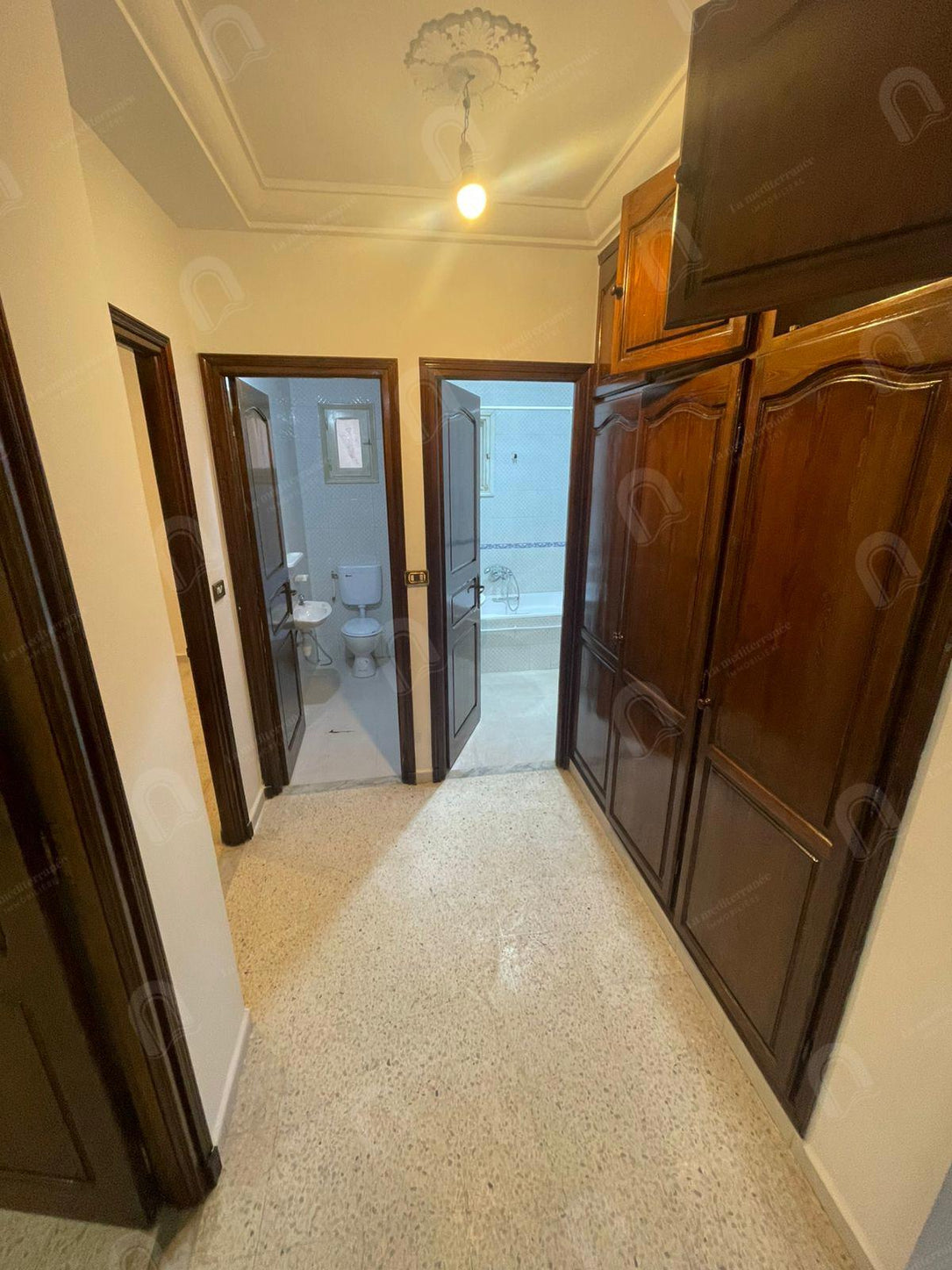 A louer étage de villa S+3 situé au Rdc au bardo