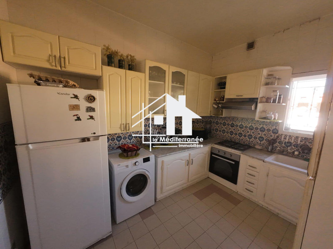 A louer étage de villa S+3  à Khaznadar