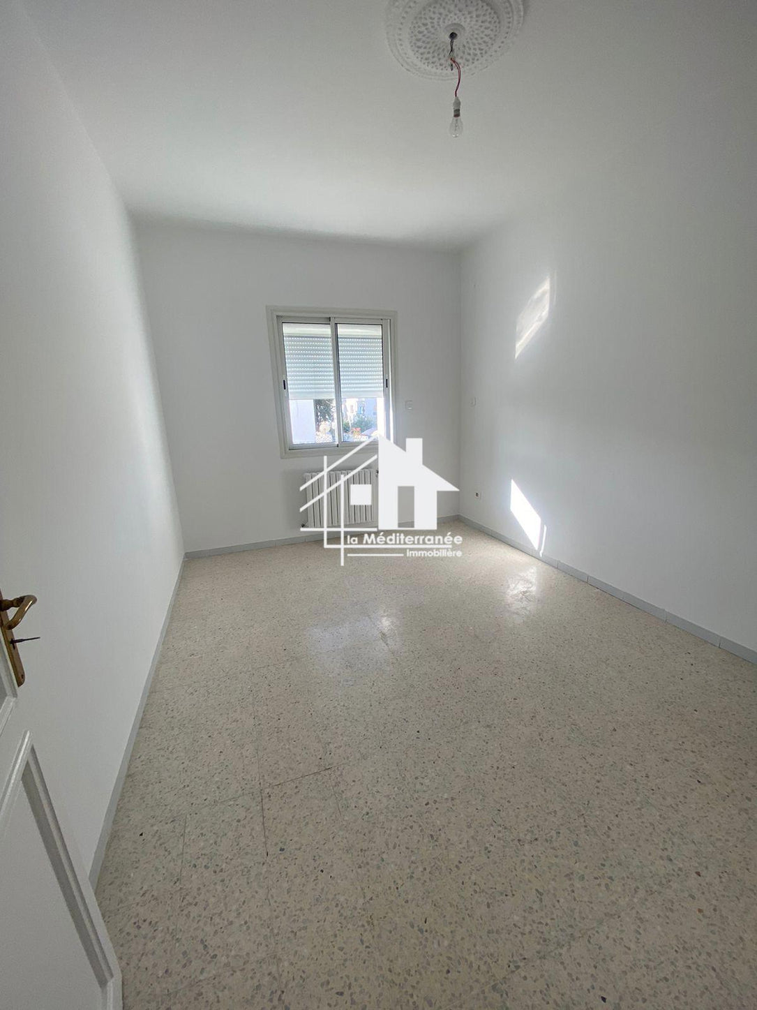 À louer appartement s+3 a cité ennaser 2
