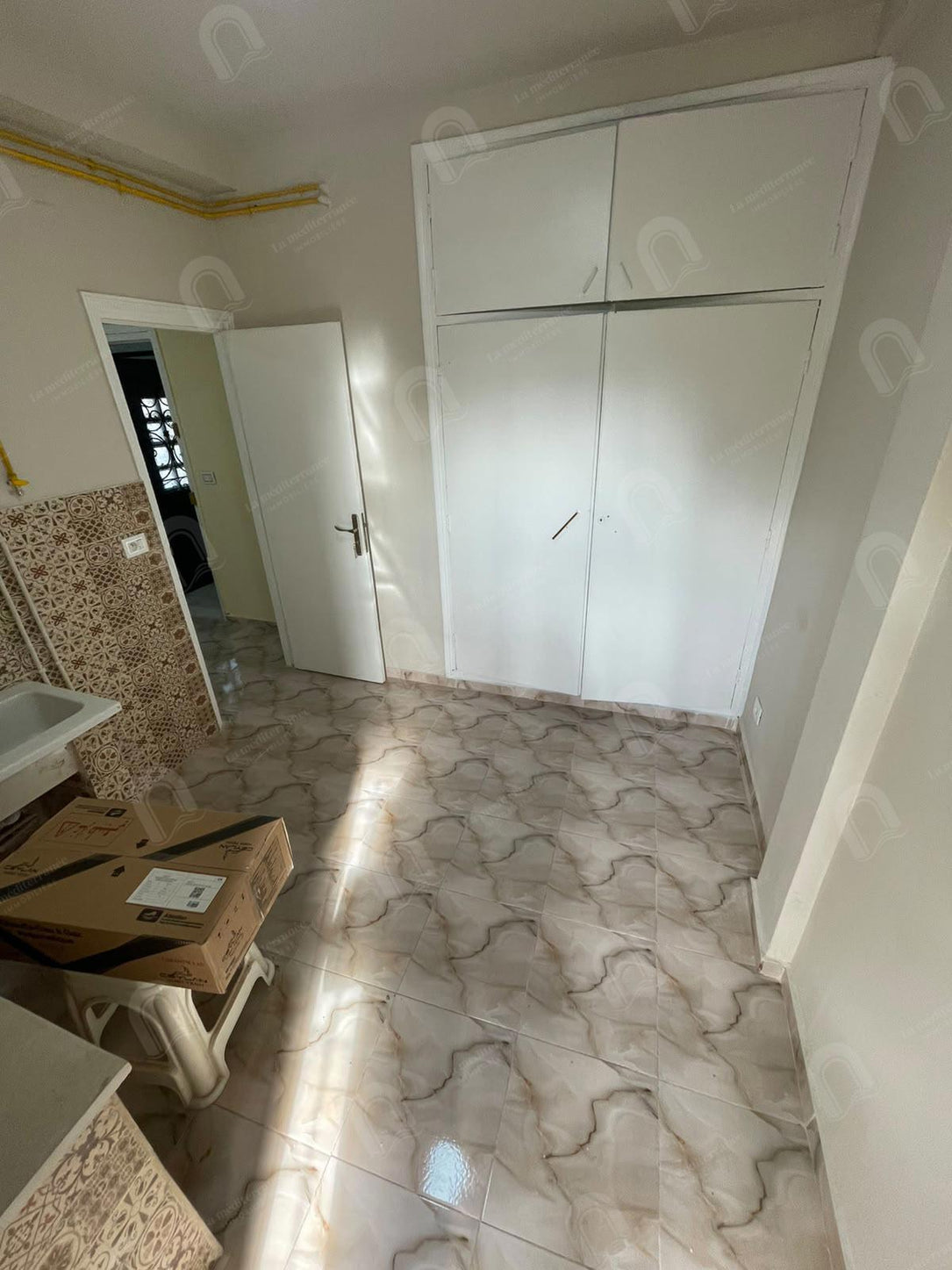 A vendre un appartement S+2 à khaznadar