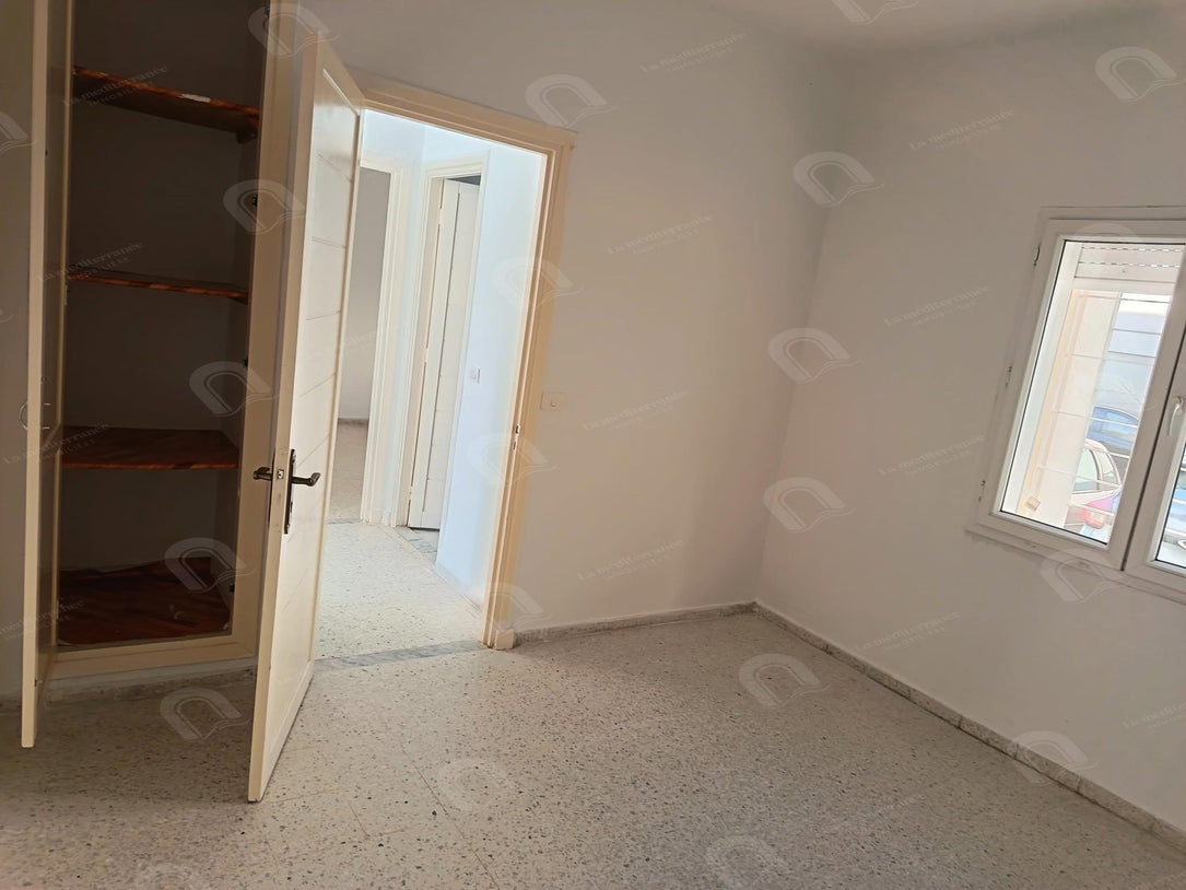 à vendre un appartement au RDC