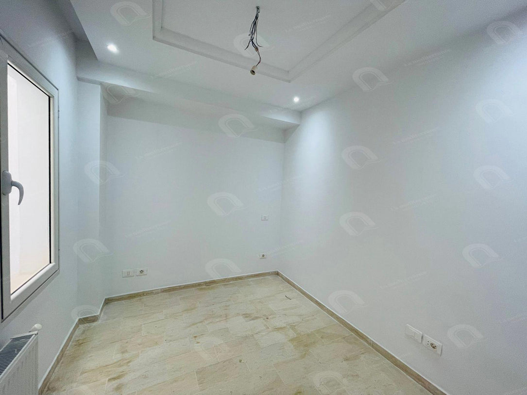 À louer – Bureaux H+2 et H+3 à Ain Zaghouan