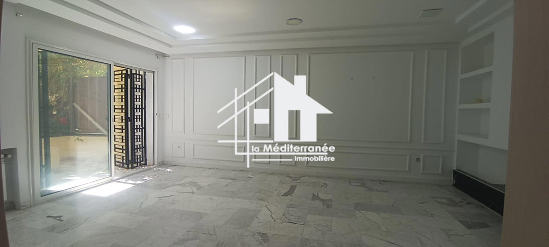 A louer Duplex a la Soukra