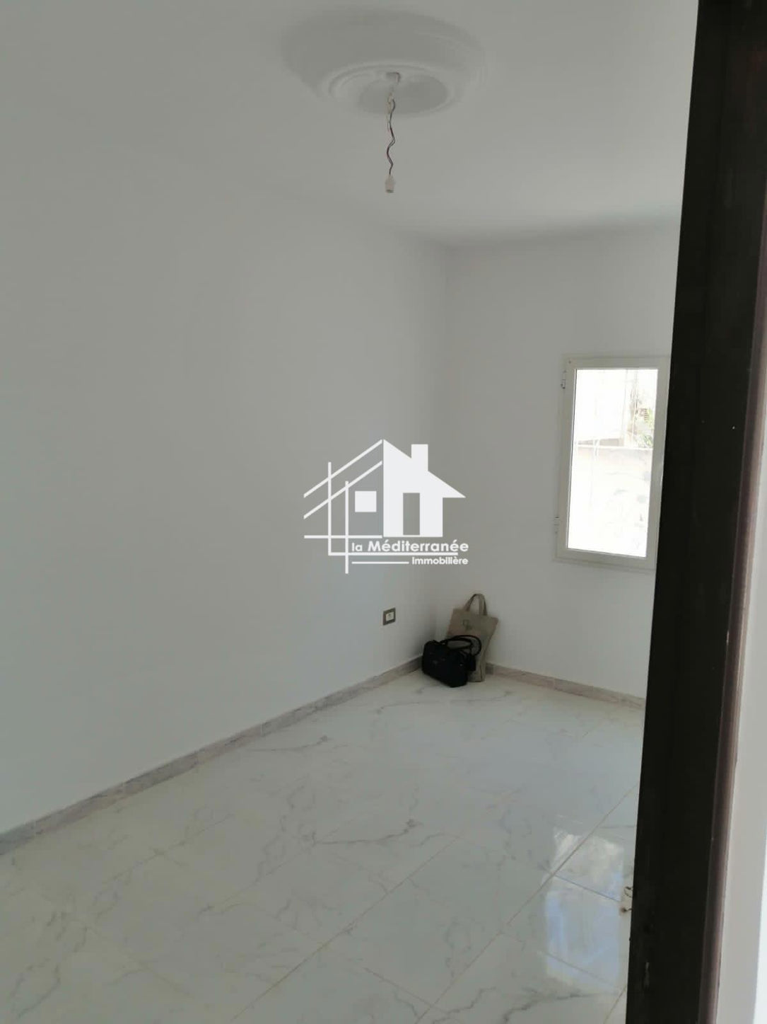 A louer un étage de villa S+2 au bardo rue de beyrouth
