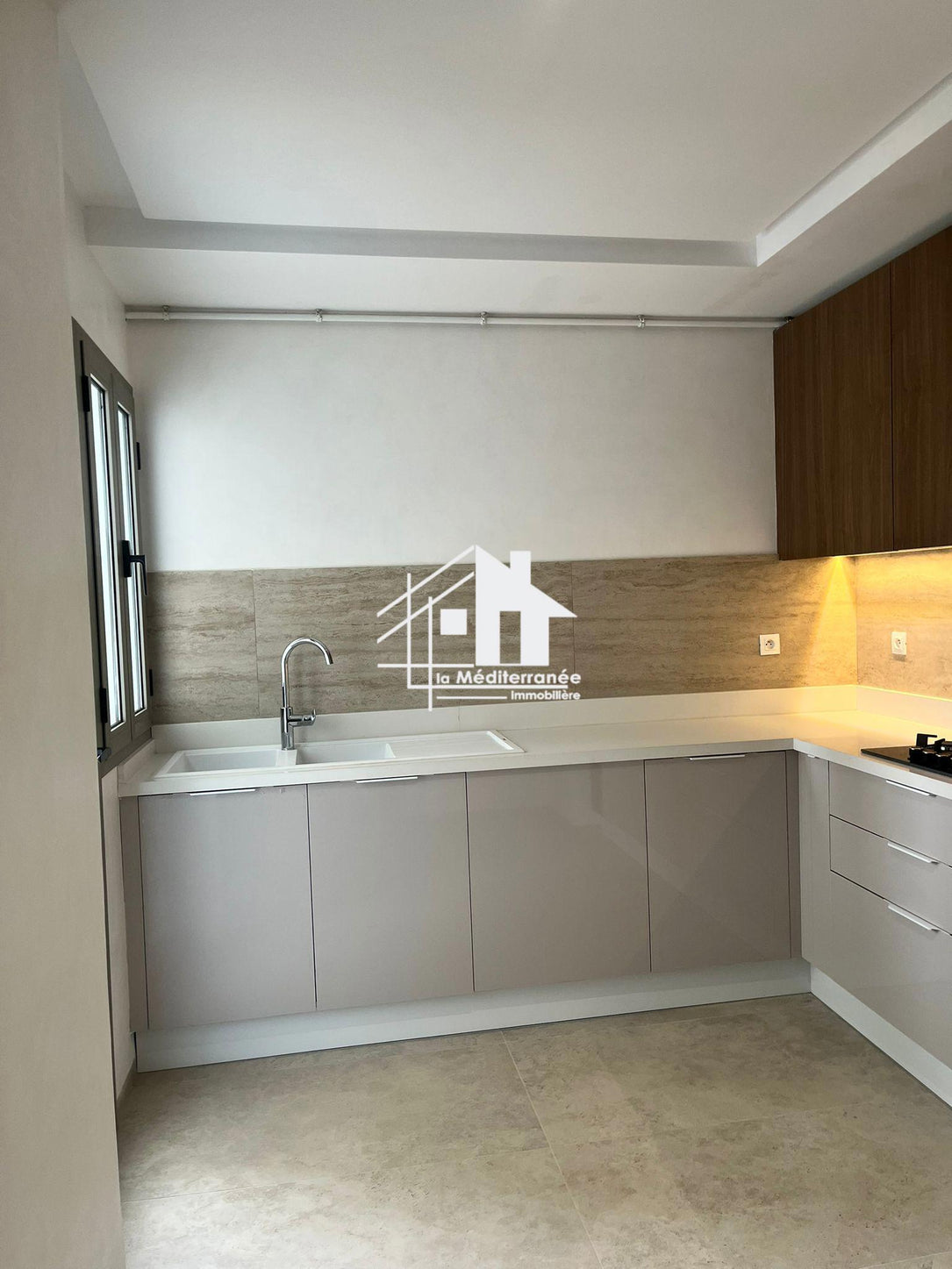 Un Appartement S+2 à Ain Zaghouan Nord