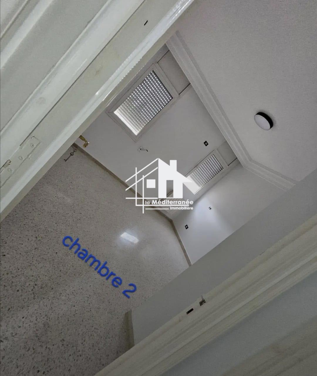 A louer appartement S+2 hst à manouba
