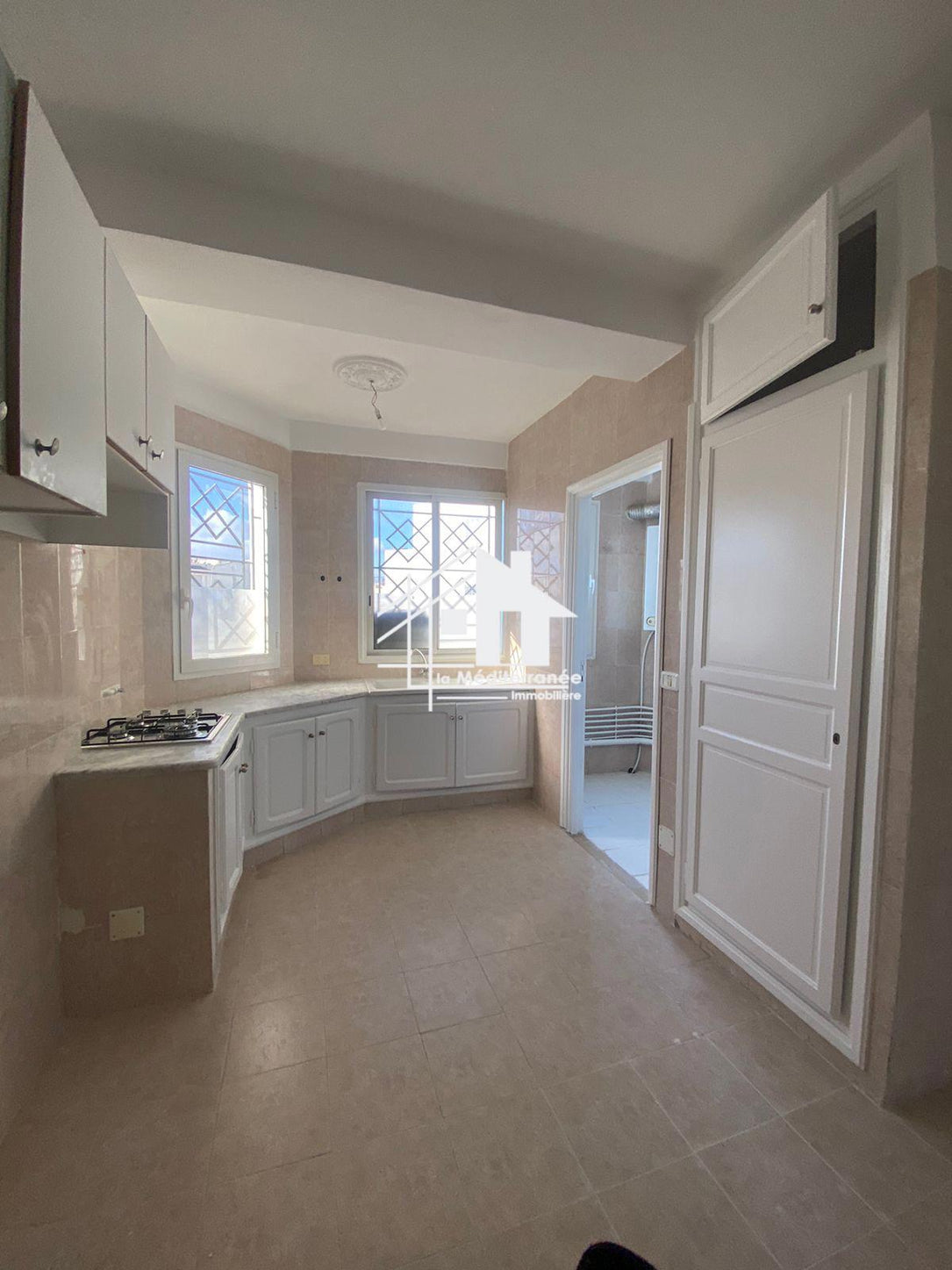 À louer appartement s+3 a cité ennaser 2