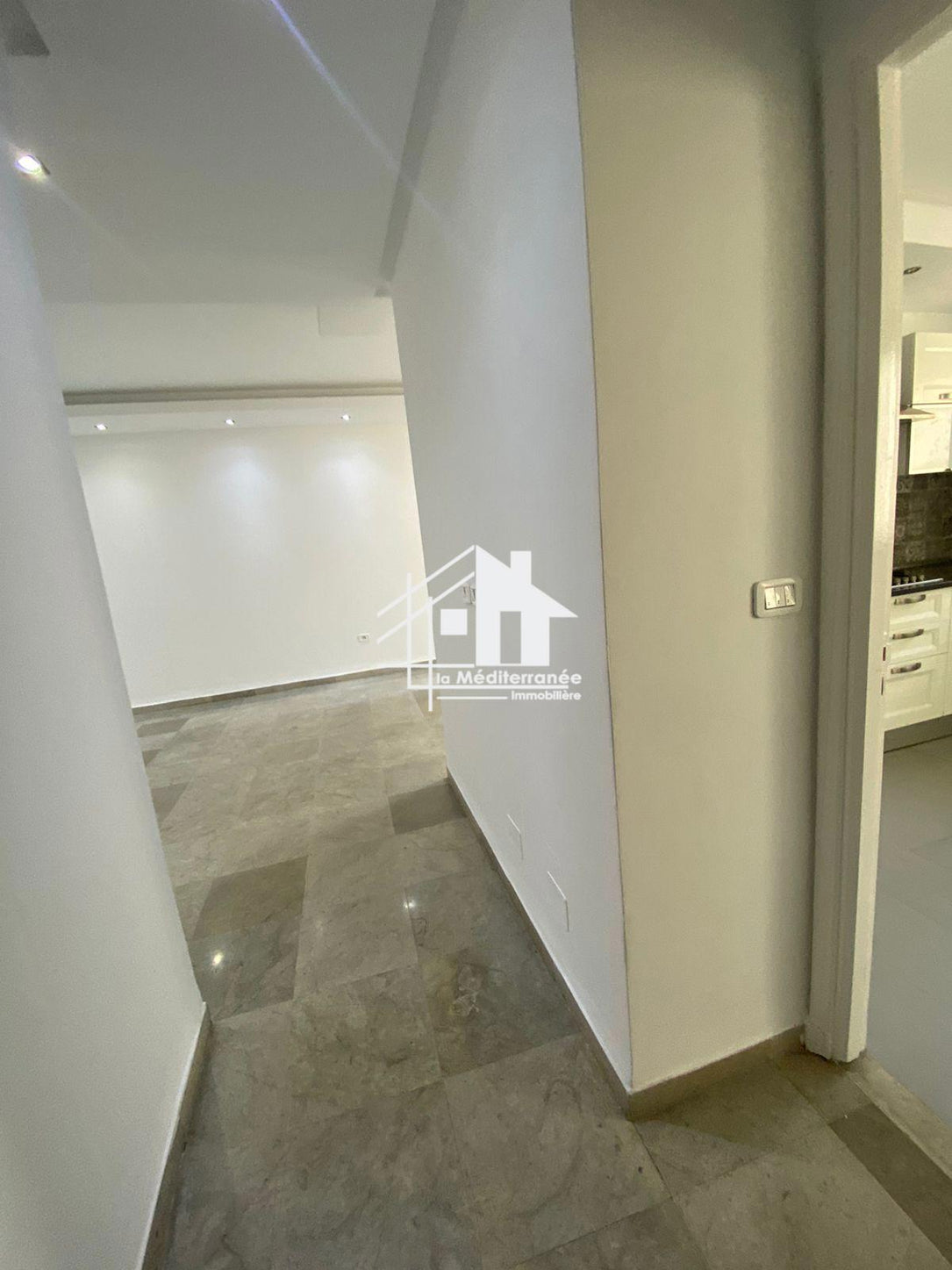 A louer appartement S+2 hst au bardo 2