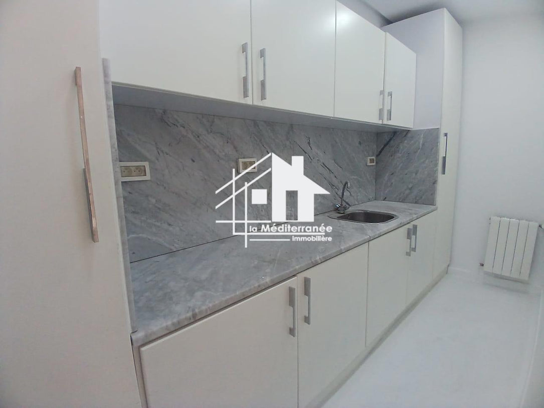 A louer un local commercial à la Marsa