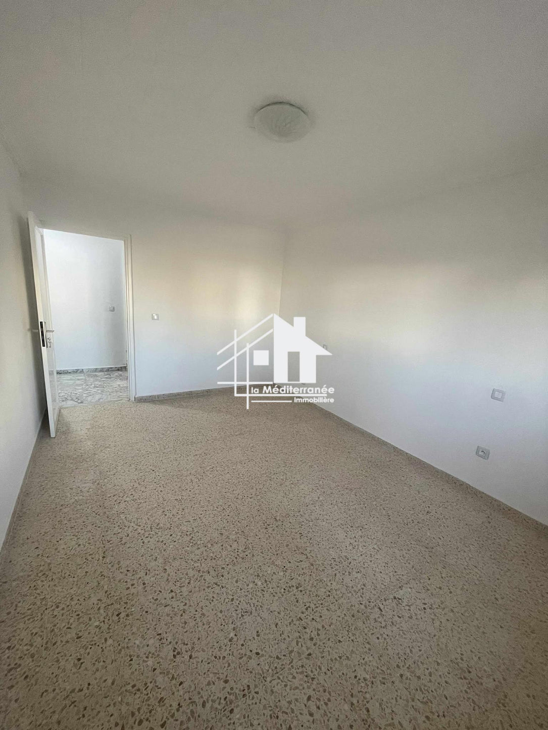 Appartement s2 rdc à Ezzahra