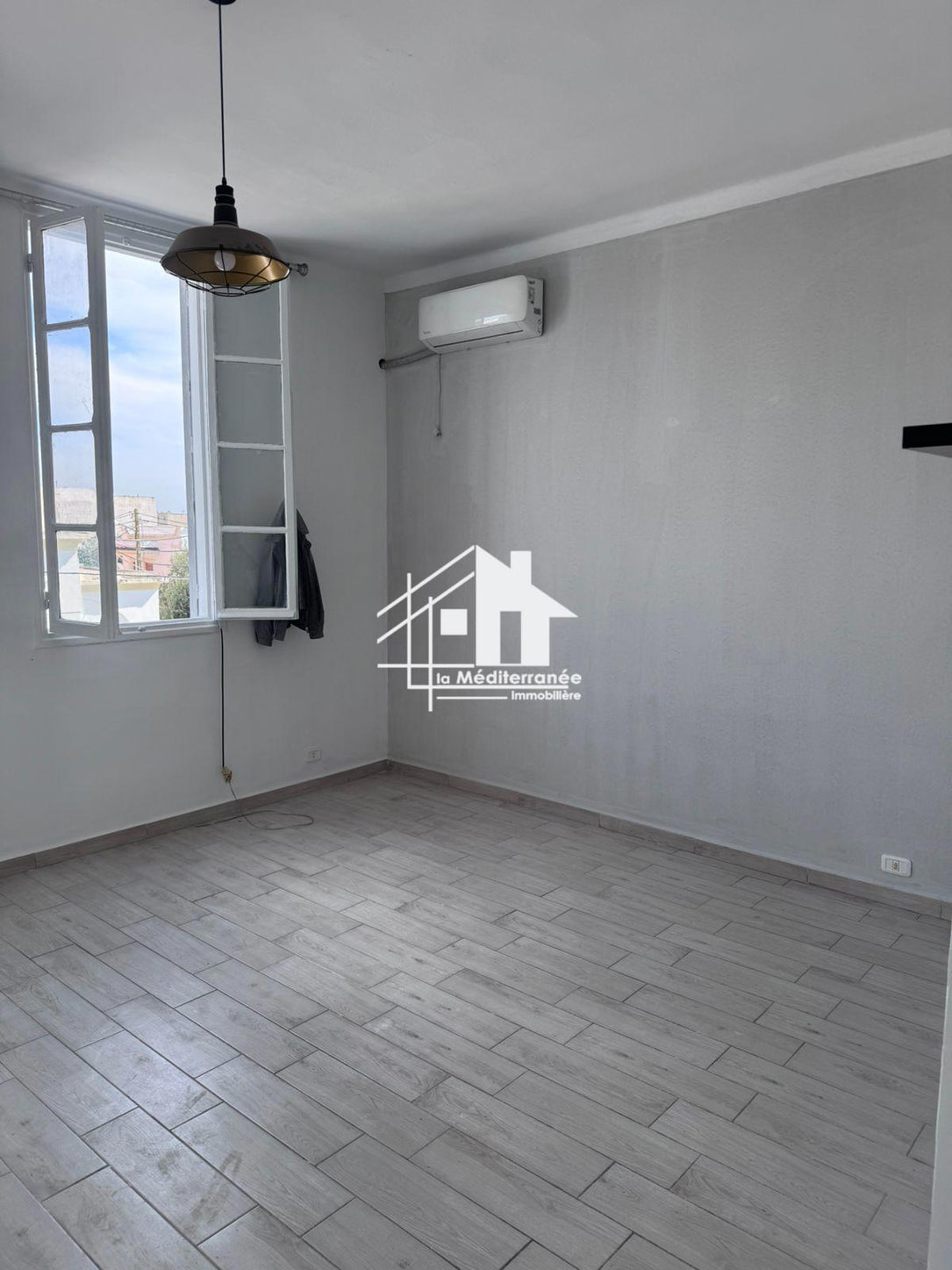 A louer étage de villa s+1 au bardo centre