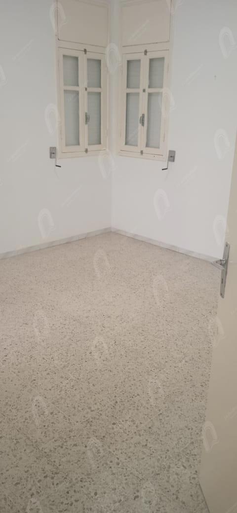 A louer appartement S+1 1er étage au bardo 2