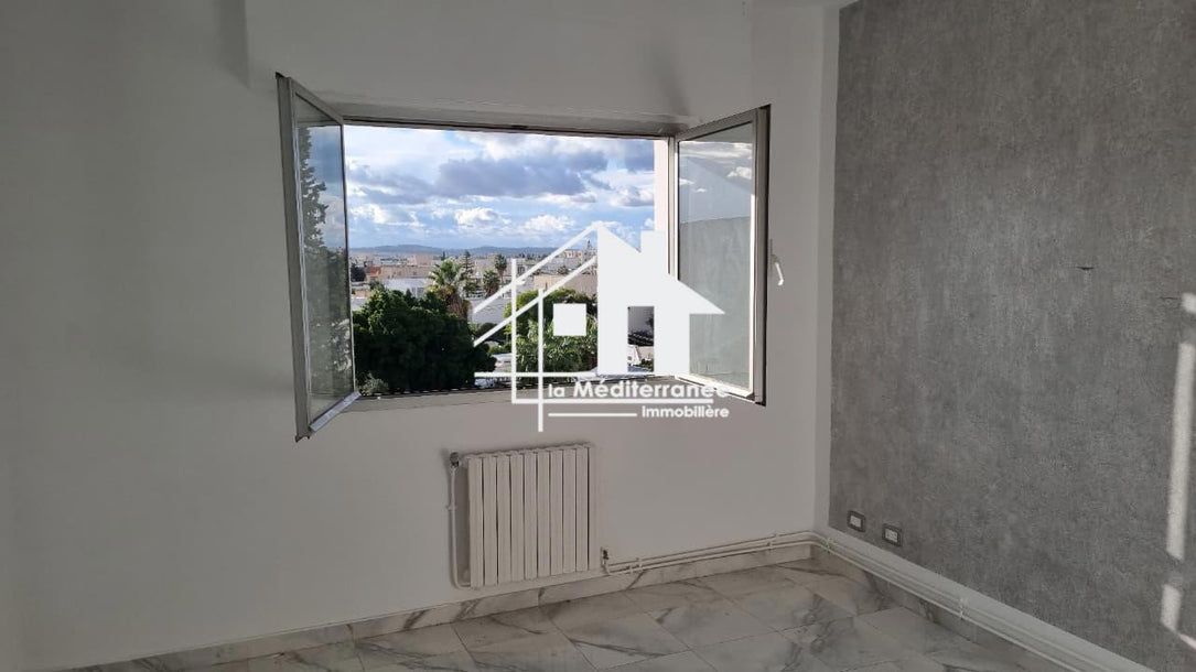 a louer appartement duplex s+3 à khaznadar