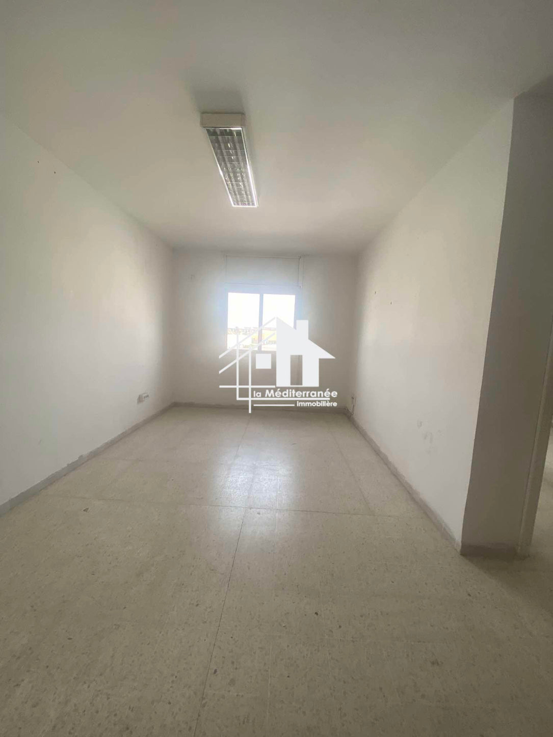 Bureau  S+3 à Ben Arous