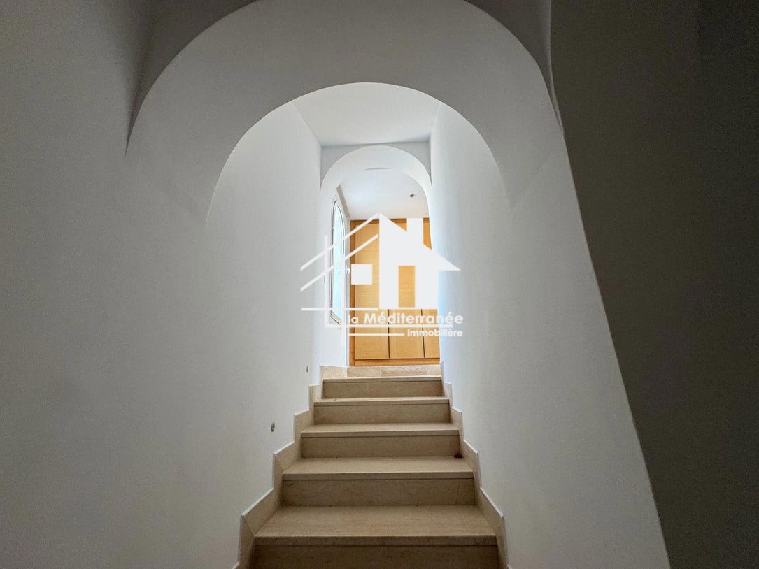 A louer un Duplex S+3 marina gammarth