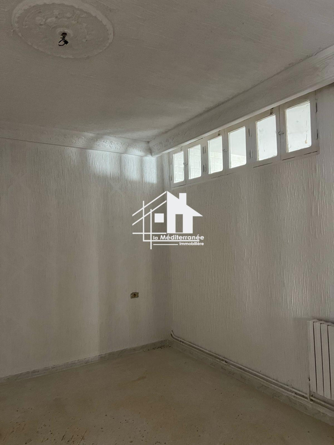 A louer étage de villa S+3 à Khaznadar