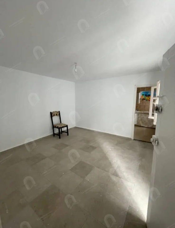 a louer studio S+1 à bayrem ettounsi