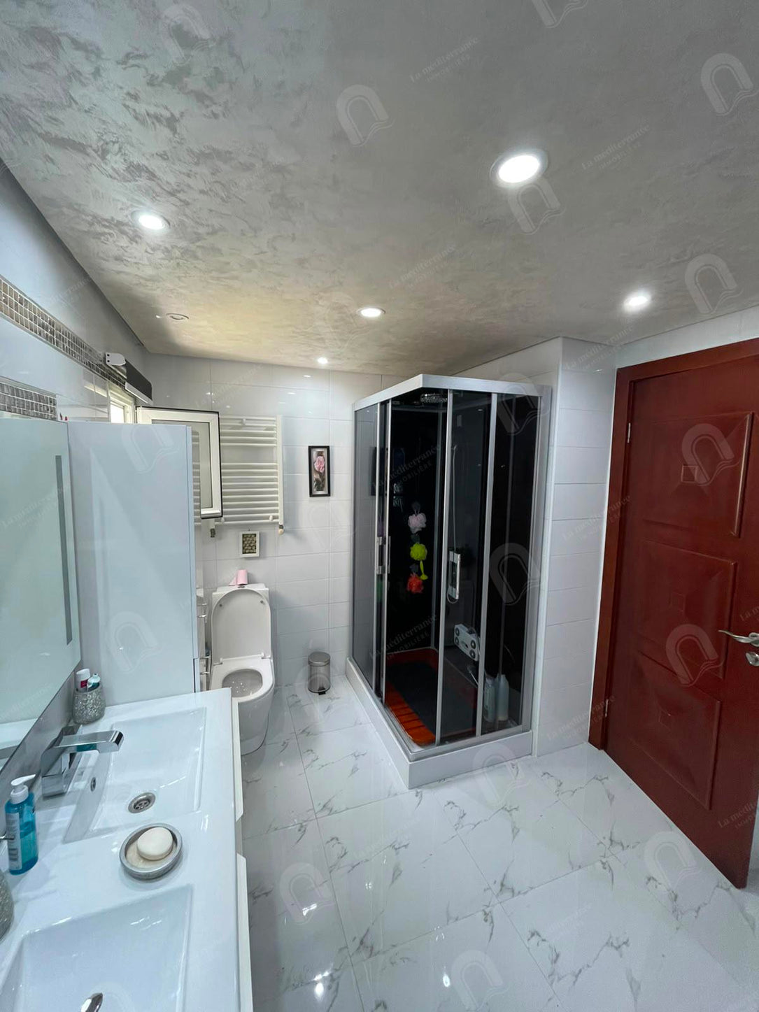 A vendre un appartement S+3 hst au bardo hedi chaker