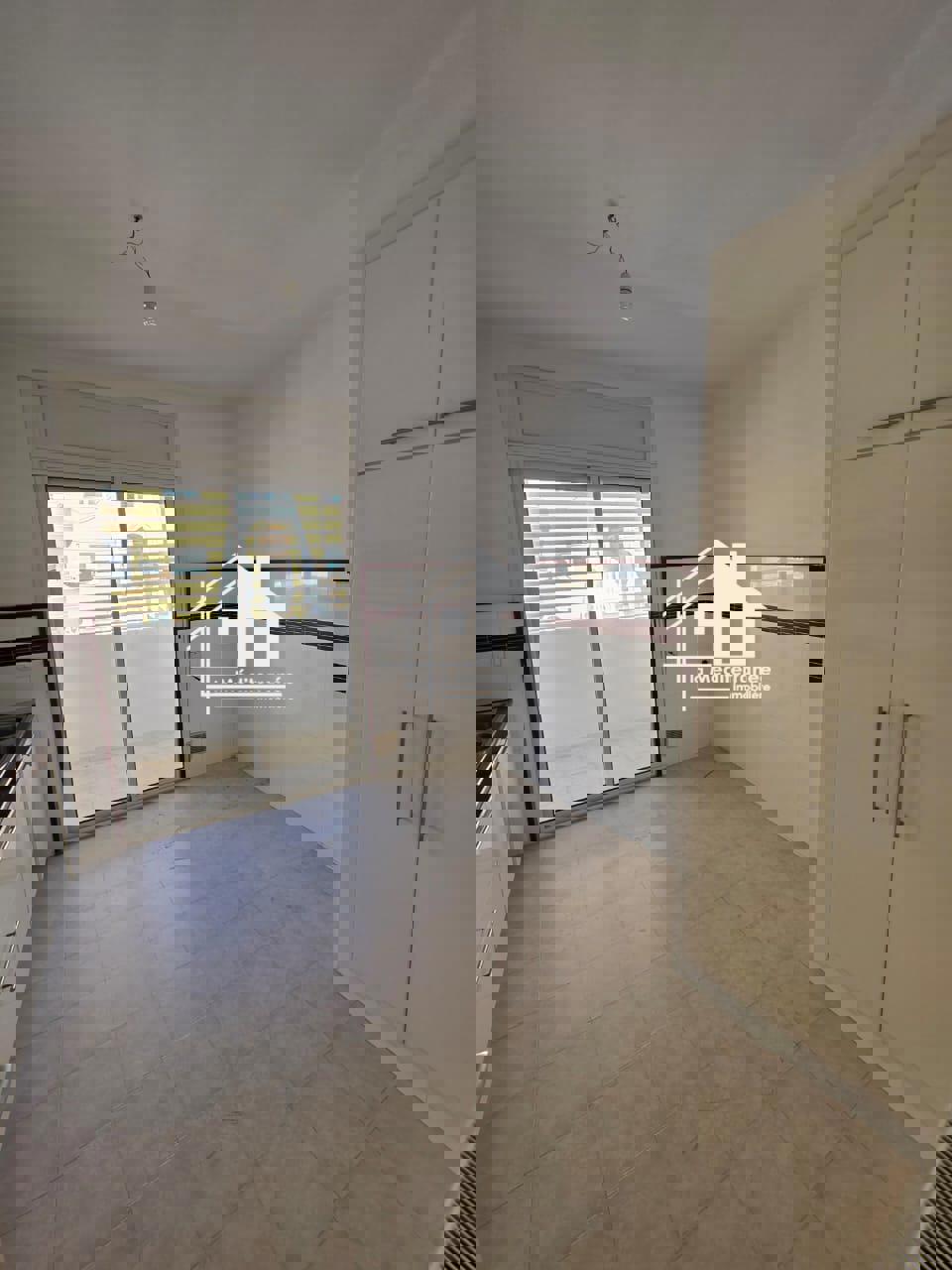 A louer un appartement s+3 à jardin d'el menzah