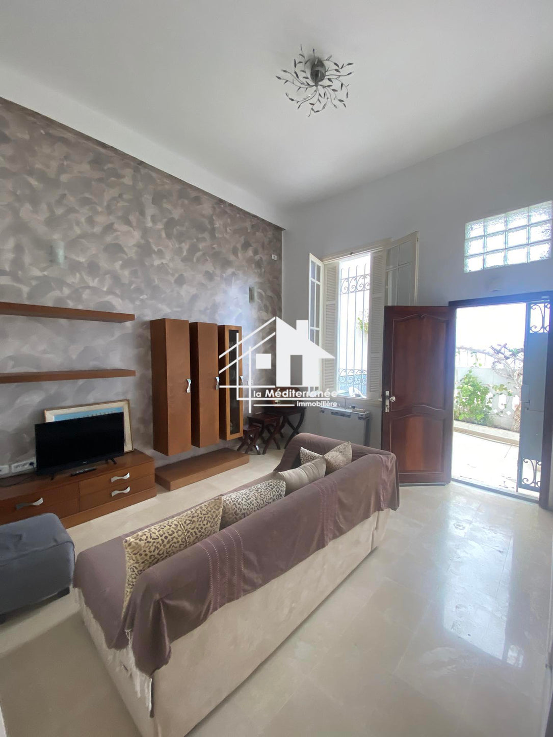 A vendre une villa S+3 à Hammam lif