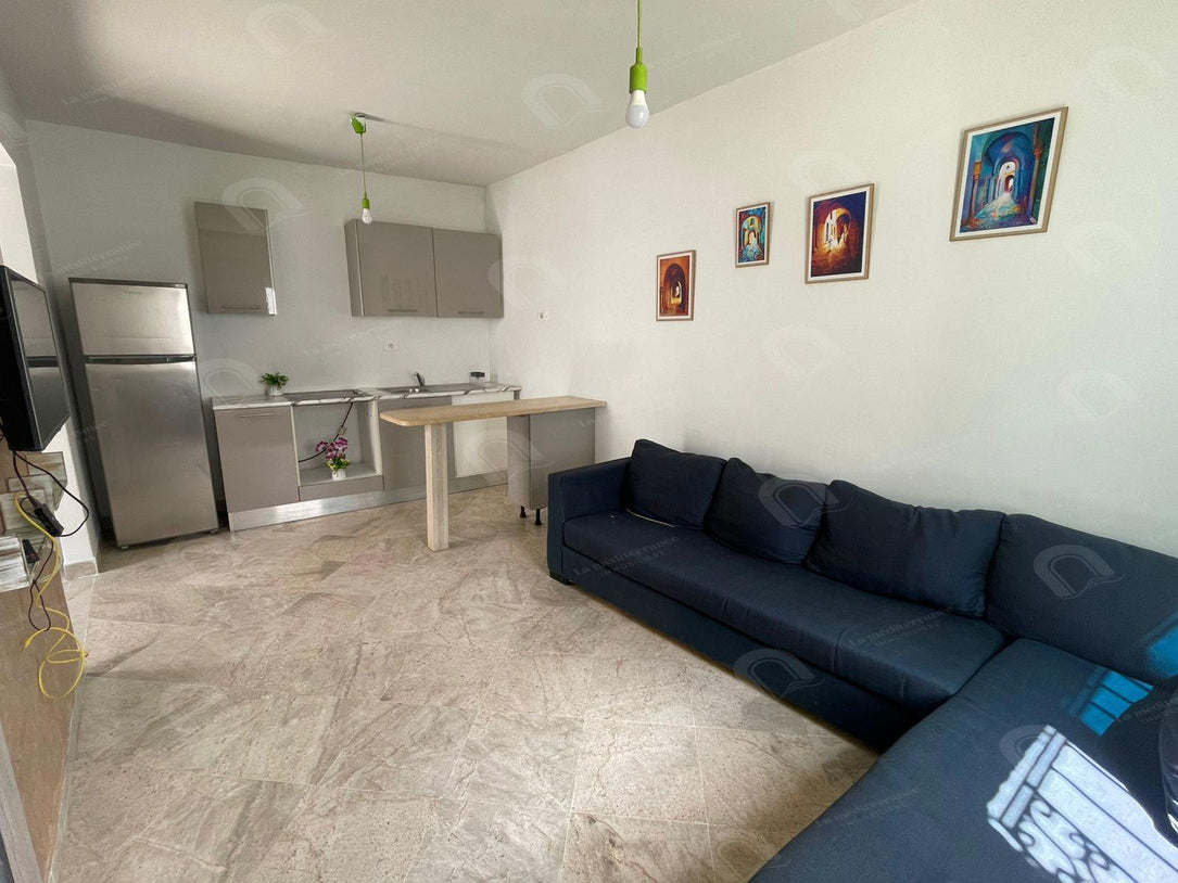 a louer un appartement s+1 cité Enasser