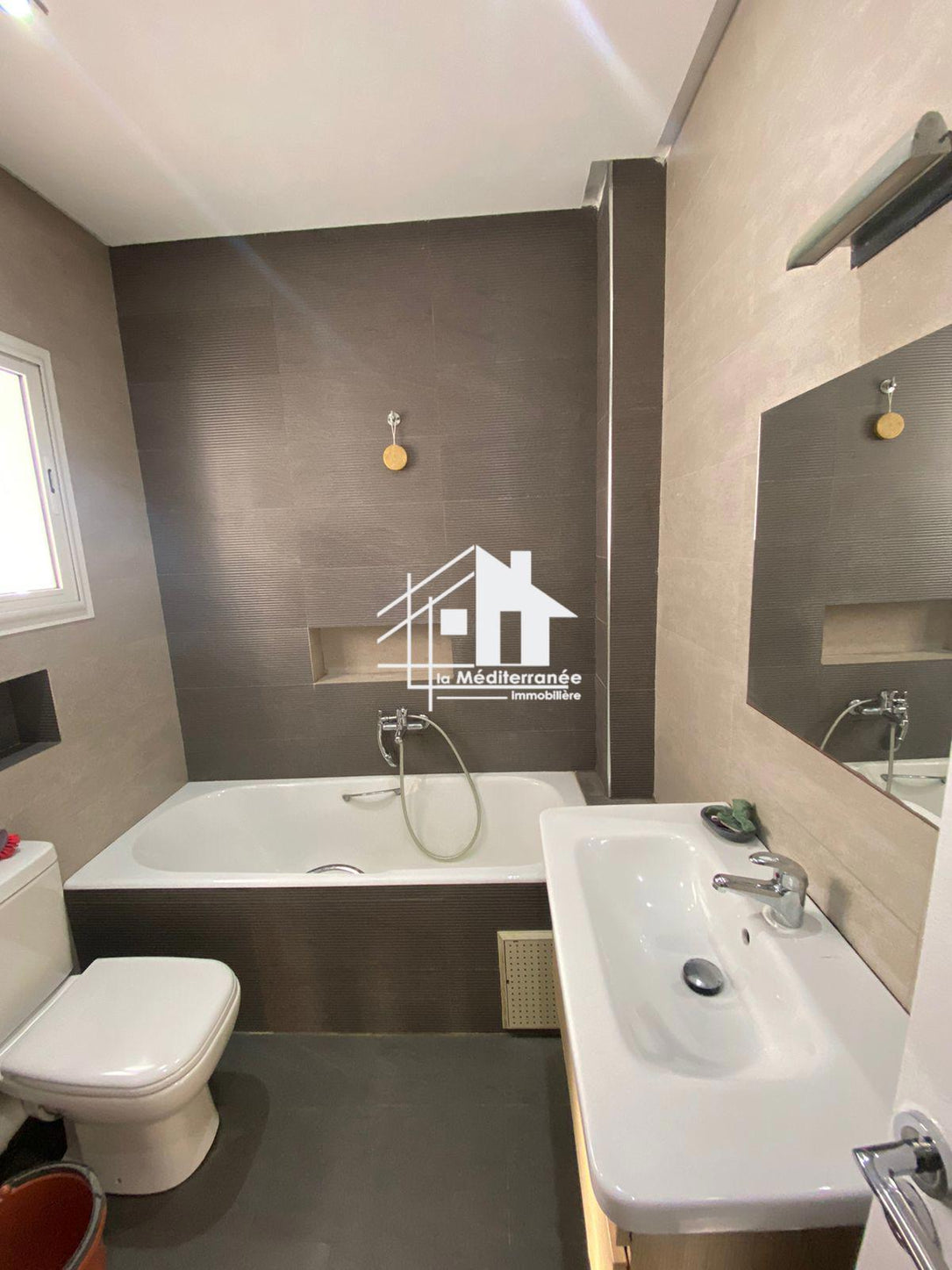 A louer appartement S+2 hst au bardo 2